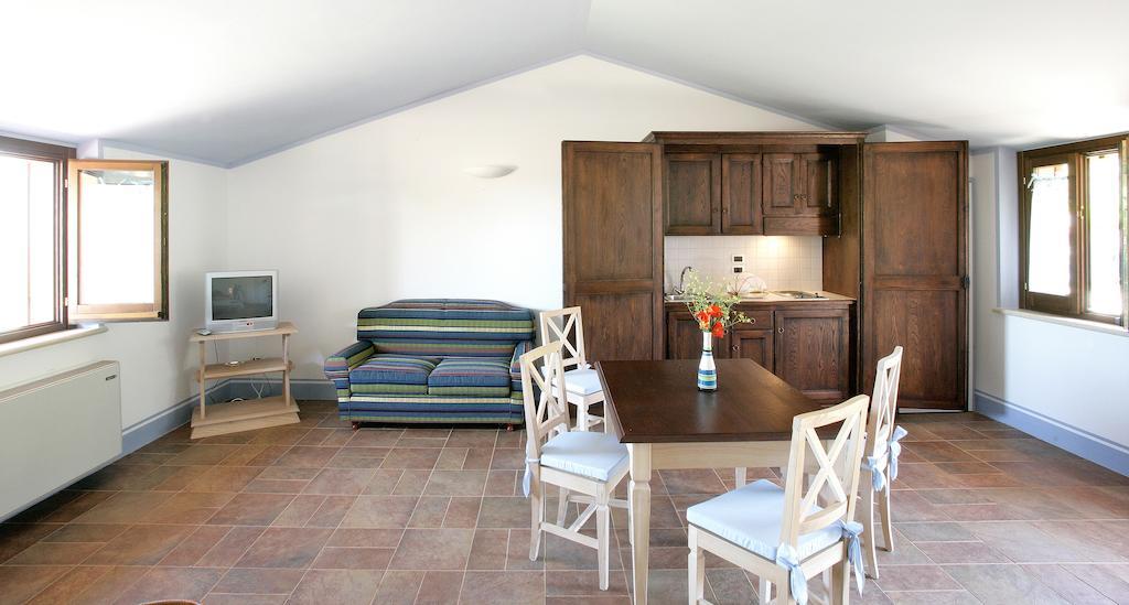 Country House Poggio Fiorito Assisi Room photo